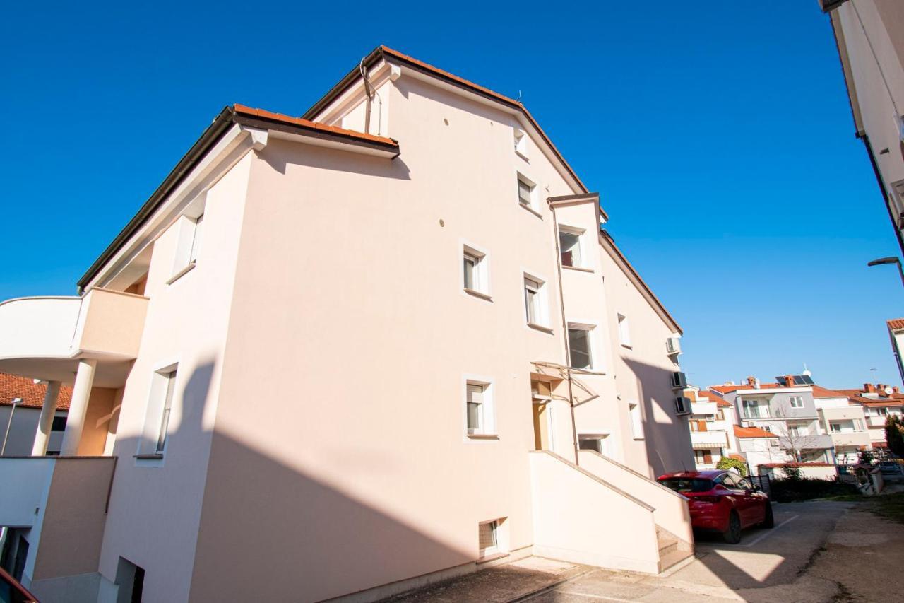 Apartment Sun Pula Luaran gambar